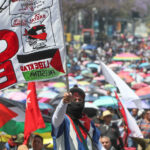 Maestros se enfrentan con Policía durante marcha de protesta en CDMX