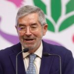 De la Fuente comentó que se debe seguir dando toda la ayuda humanitaria posible a Cuba