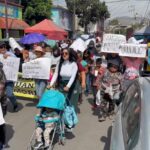 La Paz, Edomex: denuncian desorden, cobros irregulares y falta de control en vía pública