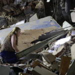Venezuela reporta 32 muertos y más de 700 heridos tras doble sismo