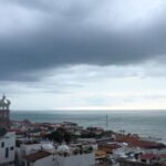 Marina cierra puertos ante avance del huracán Polo