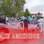 Personal médico provoca y agrede a policías estatales durante bloqueo en Pachuca